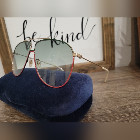 GUCCI Sunglasses, Brand New, Unisex - Picture 5 of 9